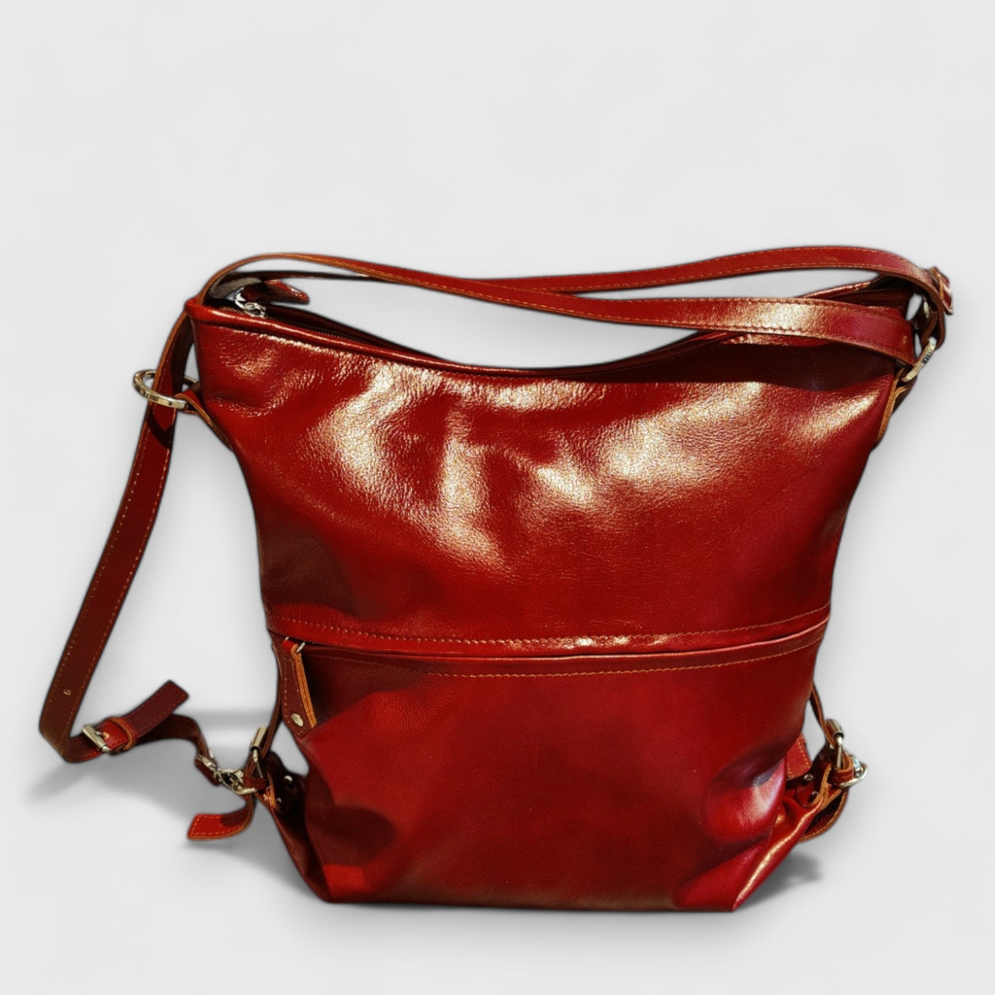 Pelletteria Pelle Nuda Milano, Artigianato italiano, vera pelle, borsa donna, Borsa zaino rosso